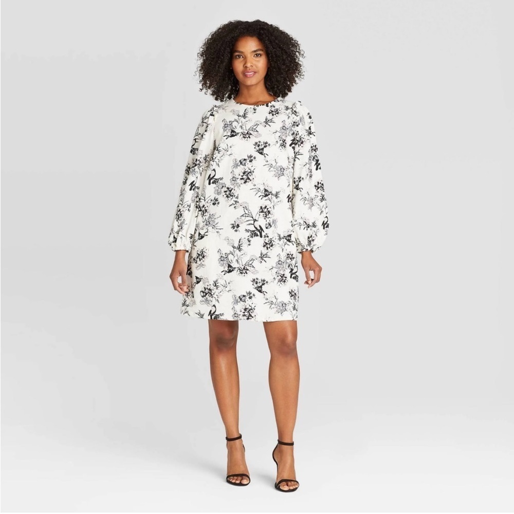 Who What Wear Cream, Black & Grey Floral Toile Print Dress | M